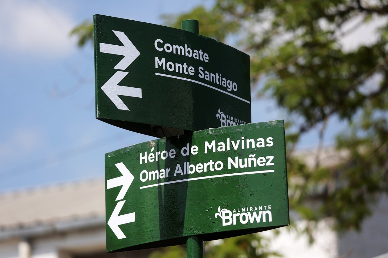 El Municipio homenajeó a Ex Combatiente de Malvinas imponiendo su nombre a una calle de Longchamps