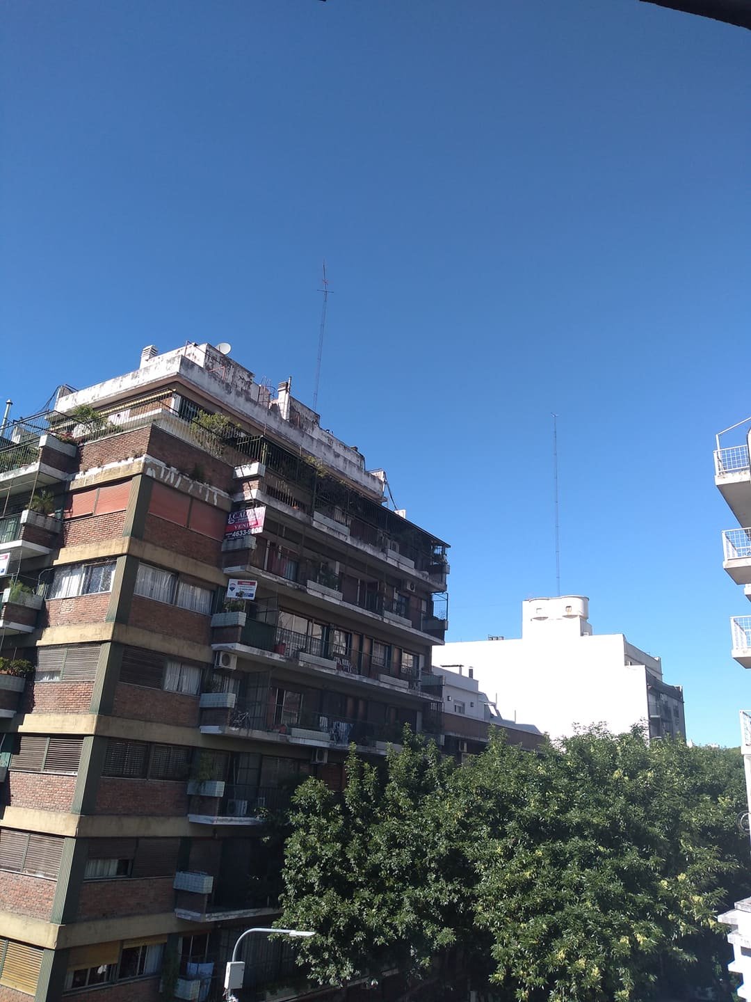 Viernes algo nublado y con una máxima de 32 grados