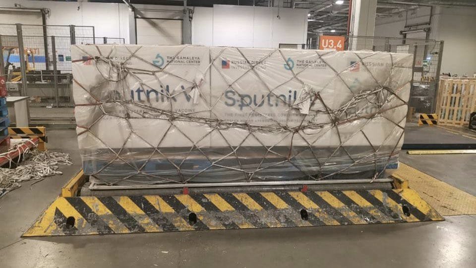 «Estamos volviendo de Rusia para iniciar la vacunación más importante de Argentina»