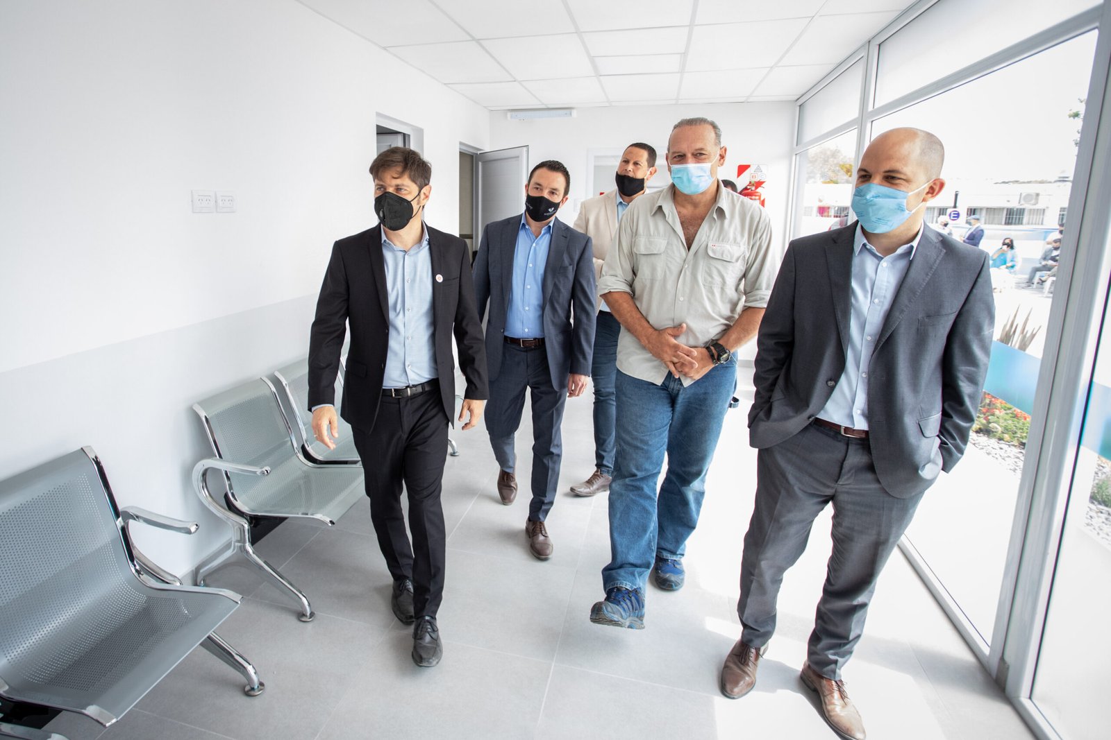 Kicillof participó de la entrega de 56 viviendas e inauguró un nuevo edificio para la Policía Científica en Varela