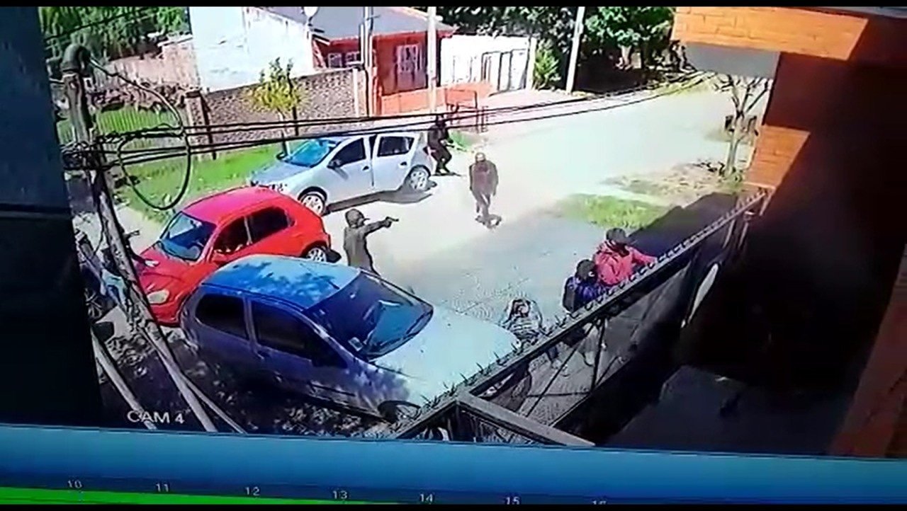 Moreno: brutal ataque piraña de once falsos policías