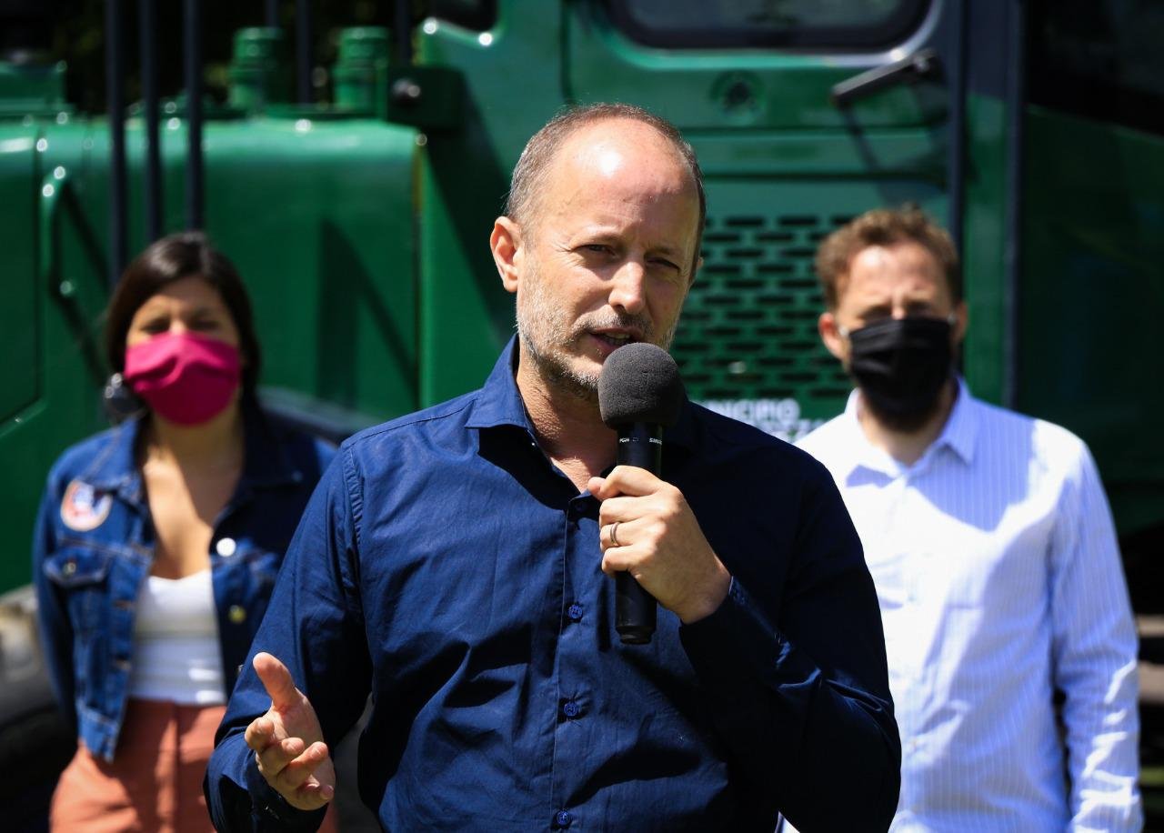 Insaurralde presentó la nueva flota de unidades para EcoLomas