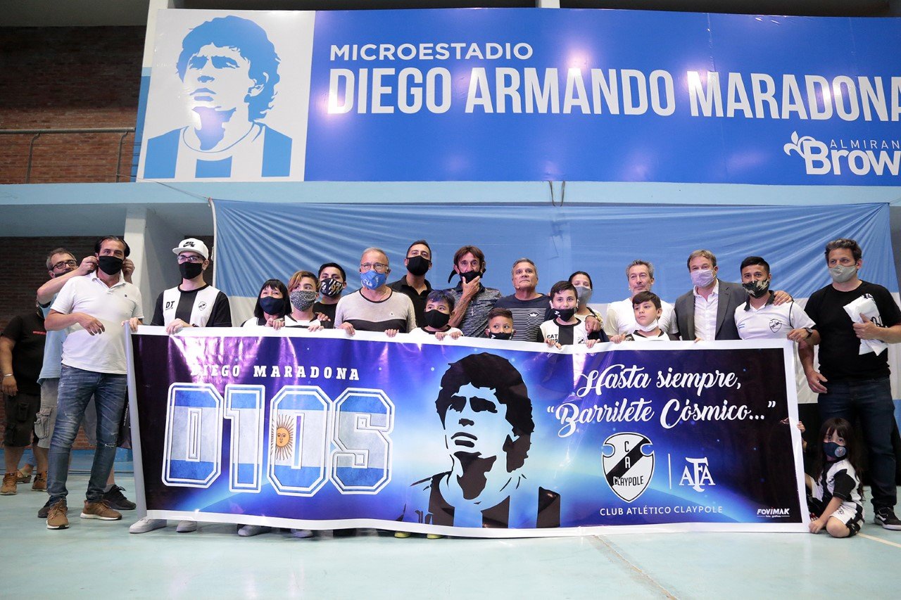 Almirante Brown bautizó «Diego Armando Maradona» a su microestadio municipal