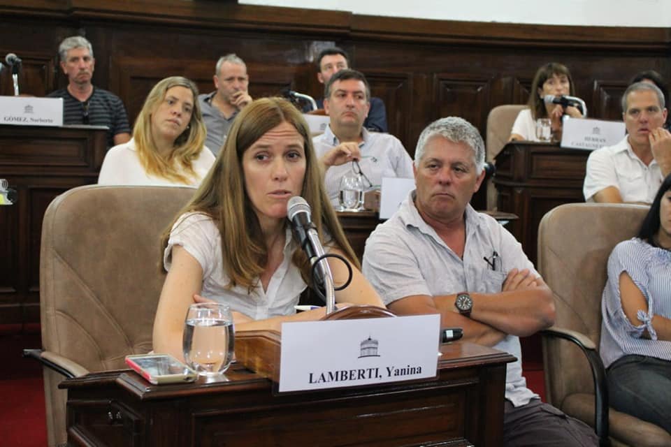 Por incremento de casos de Covid-19 en La Plata hablan de «ausencia municipal» y piden que retomen actividades el Comité de Emergencia