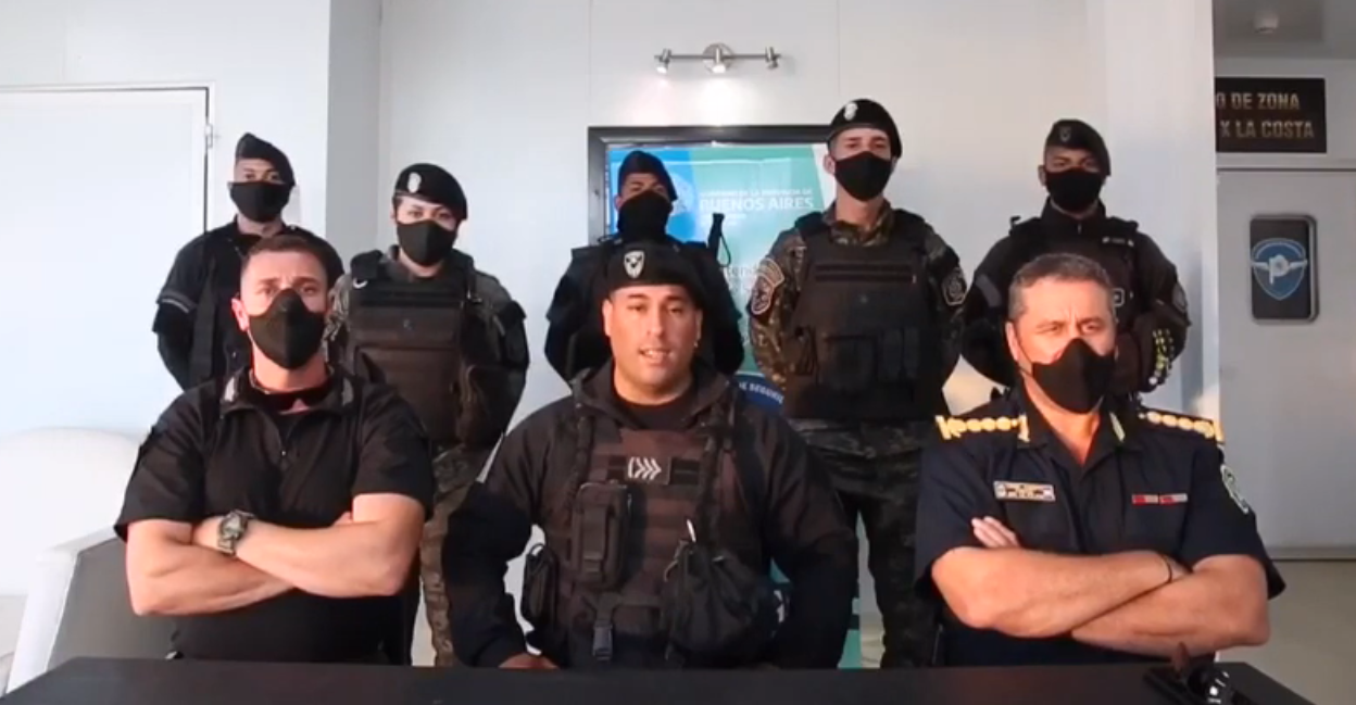 ¿Usados políticamente? El descargo de los policías que le hicieron la venia a Patricia Bullrich