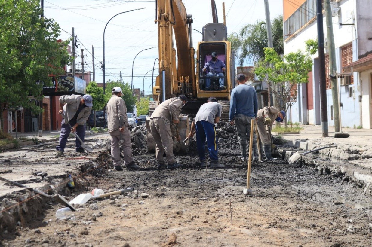 Obras de pavimentación en Lanús Oeste