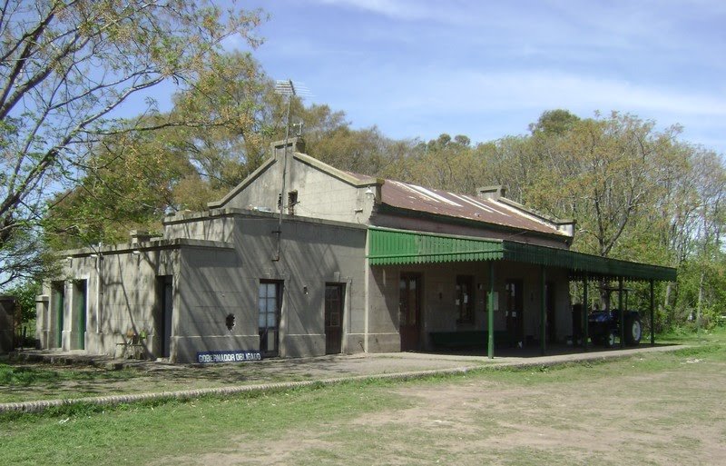 Obligado: un pueblo de Brandsen sin vías del tren pero con una escuela en la estación