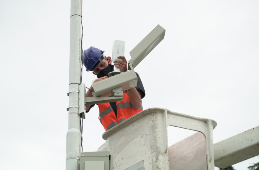 Nuevas Cámaras de seguridad en el paso bajo a nivel de Cervetti