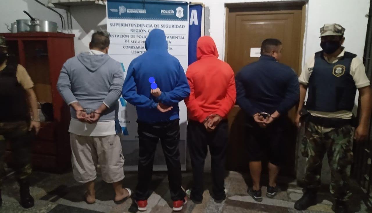 Cuatro detenidos en Olmos, todos oriundos de Florencio Varela: andaban en un auto robado y dos eran prófugos de la justicia