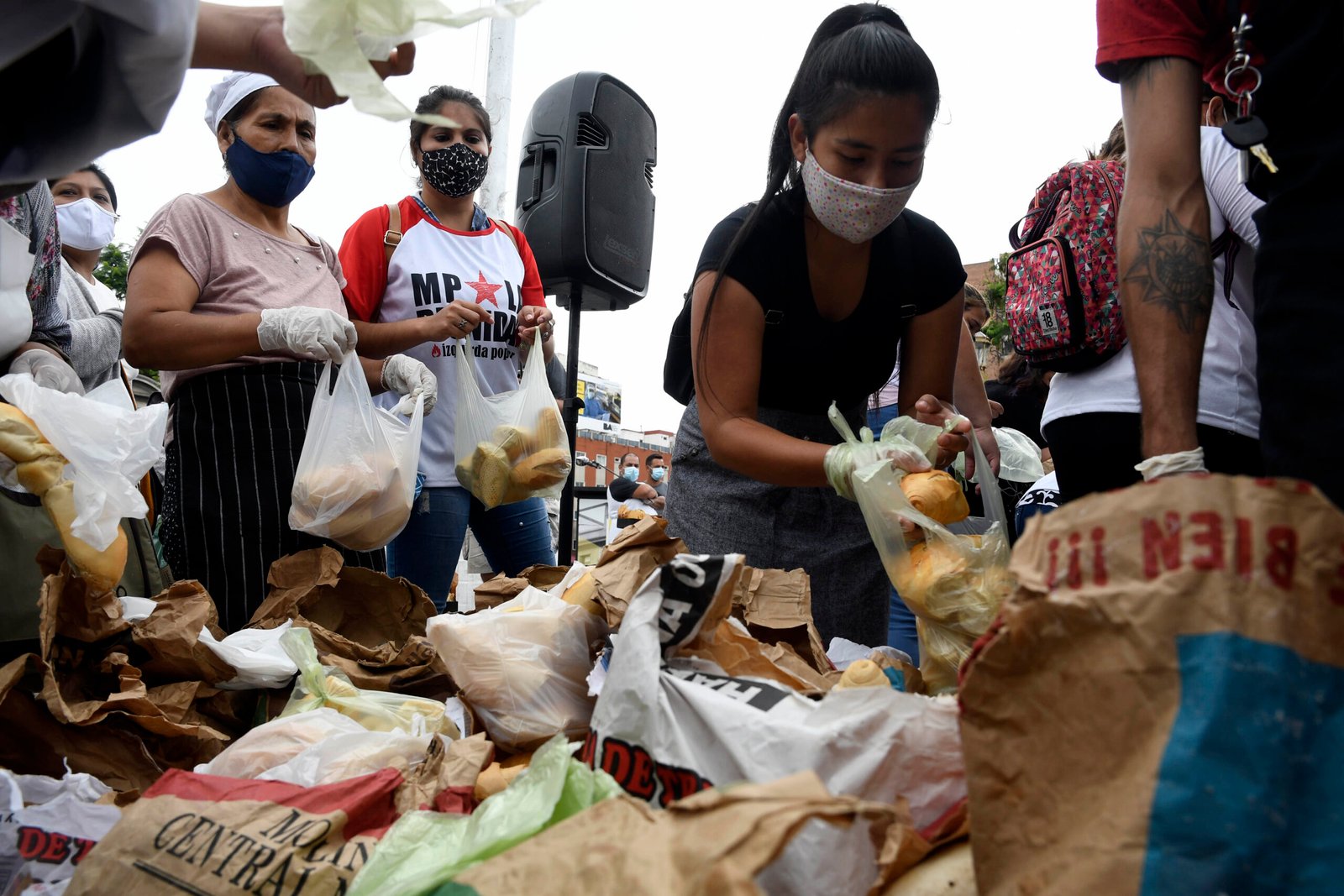 Panaderos realizaron un «panazo» en Once para visibilizar las subas en el sector