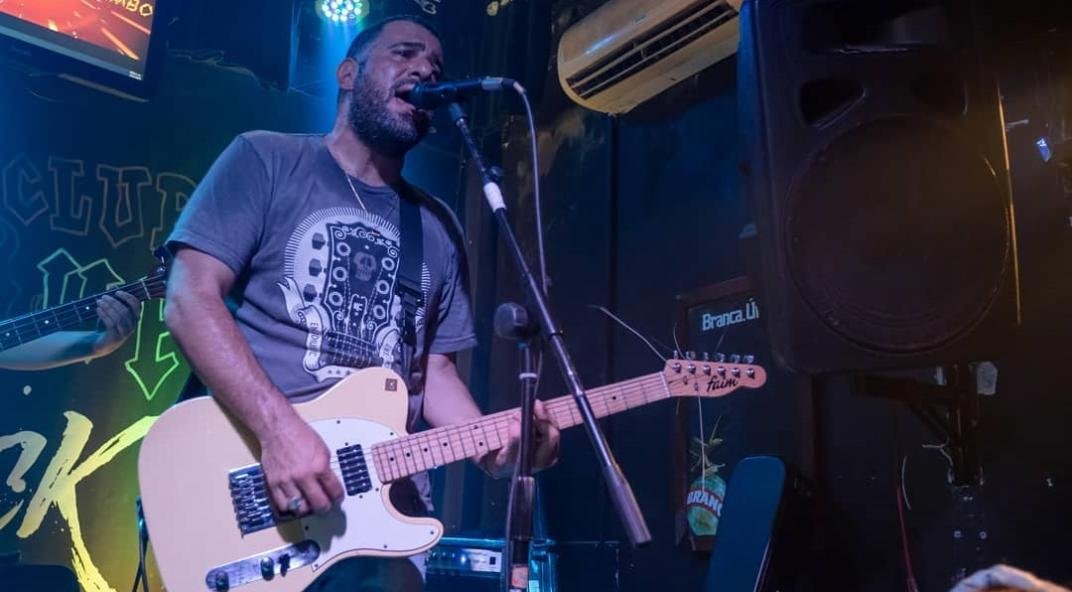 A causa de un paro cardíaco: murió Maximiliano Djerfy, exguitarrista de Callejeros