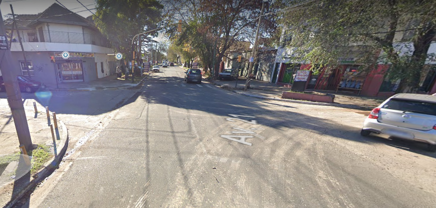 Berazategui: un policía baleó a uno de los ladrones que quiso robarle la moto