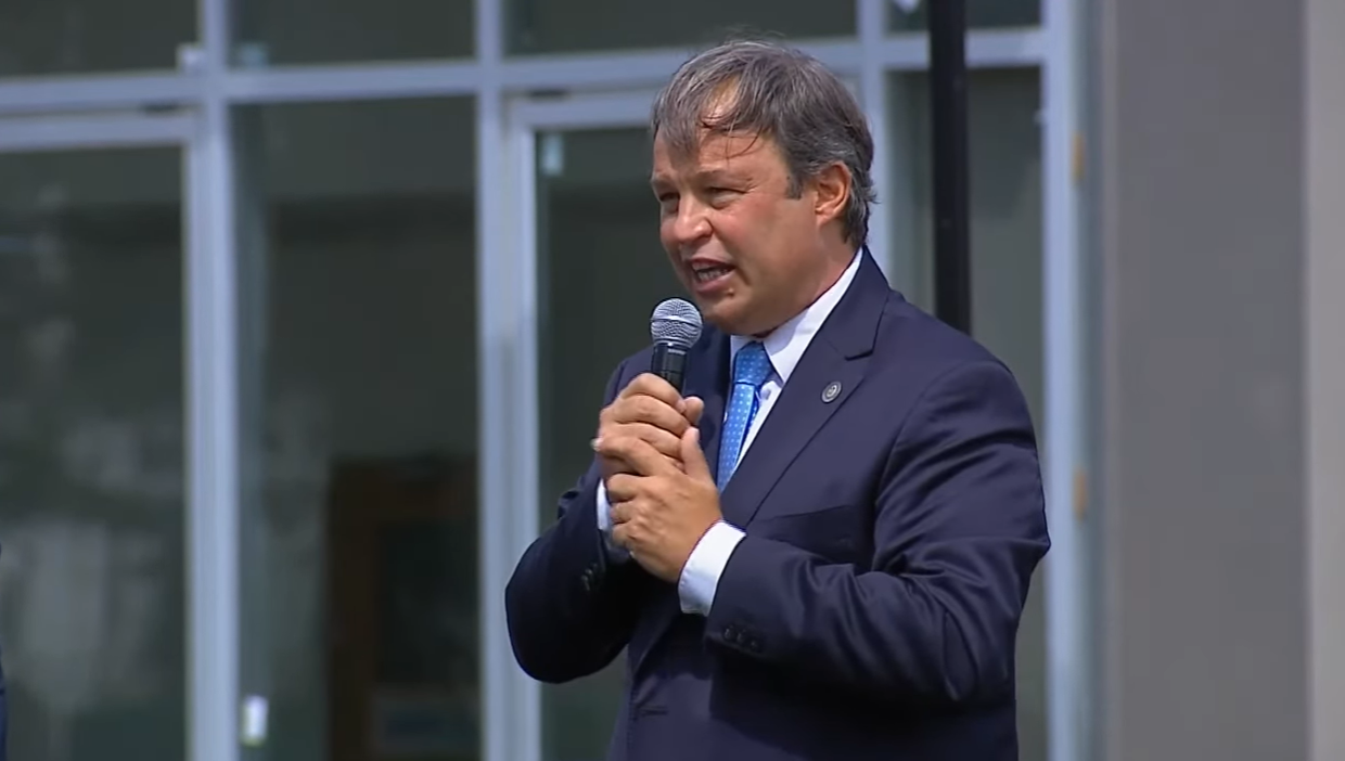 Cascallares en la apertura de la sede del Instituto 41: “Lo íbamos inaugurar en el 2020, pero por la pandemia lo convertimos en un centro de aislamiento”