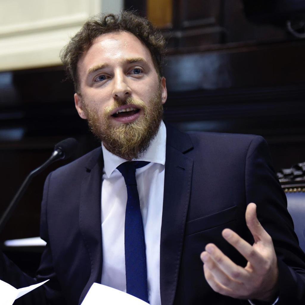 Otermín: “Atacar a Axel Kicillof y Soledad Quereilhac para tapar el escándalo que pasó con la vacunación a los adultos mayores en CABA salió mal”