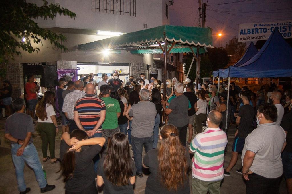 Balladares inauguró una sede del Frente de Todos de Lanús para Lanús