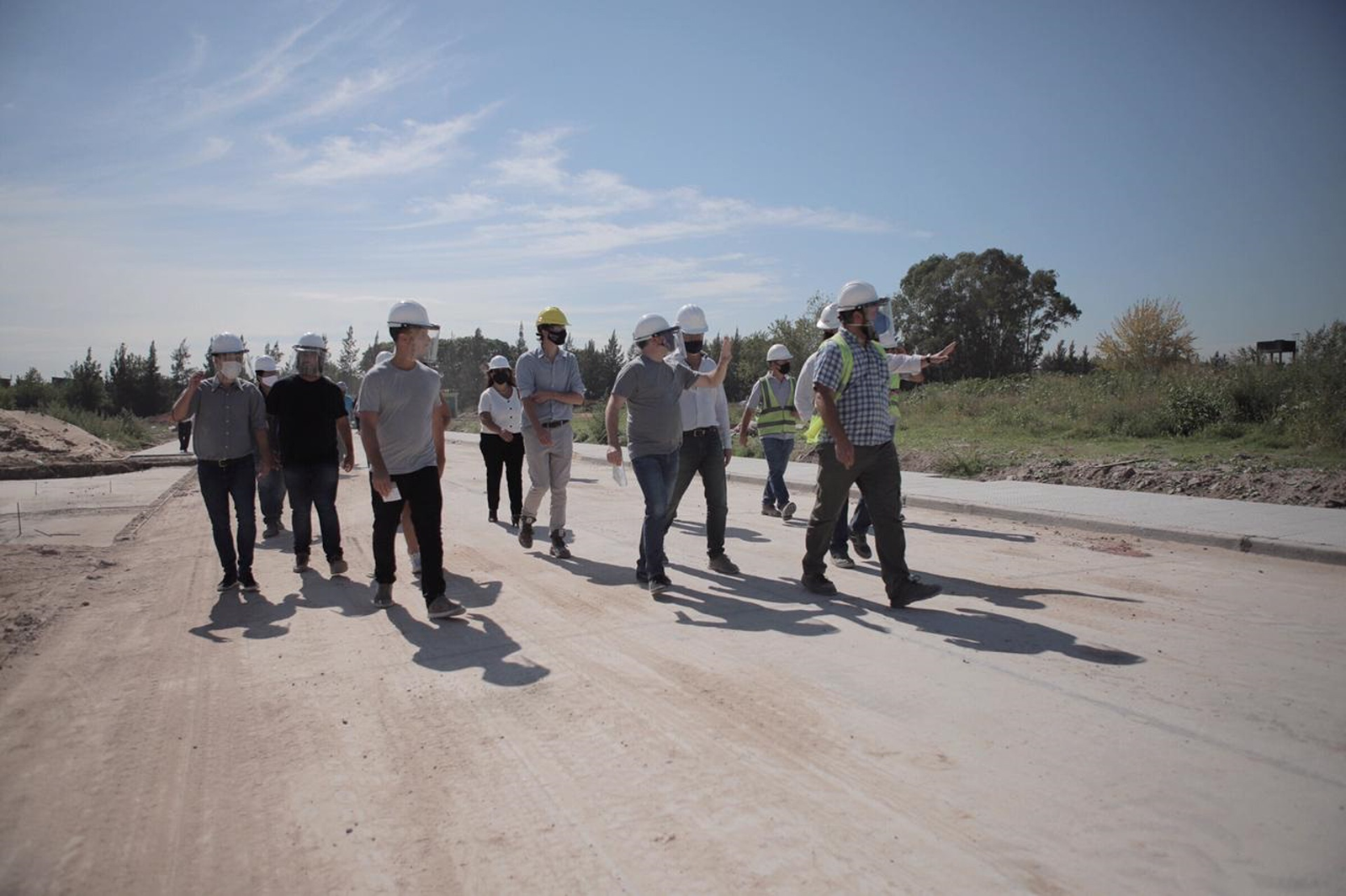 Sabbatella supervisó las obras del Parque Industrial Curtidor de Lanús