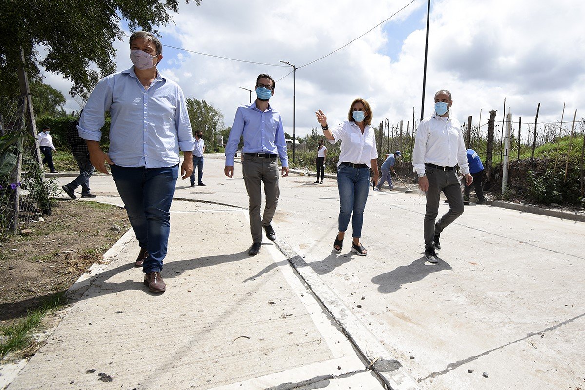 Cascallares y el Ministro de Infraestructura bonaerense recorrieron obras en Don Orione