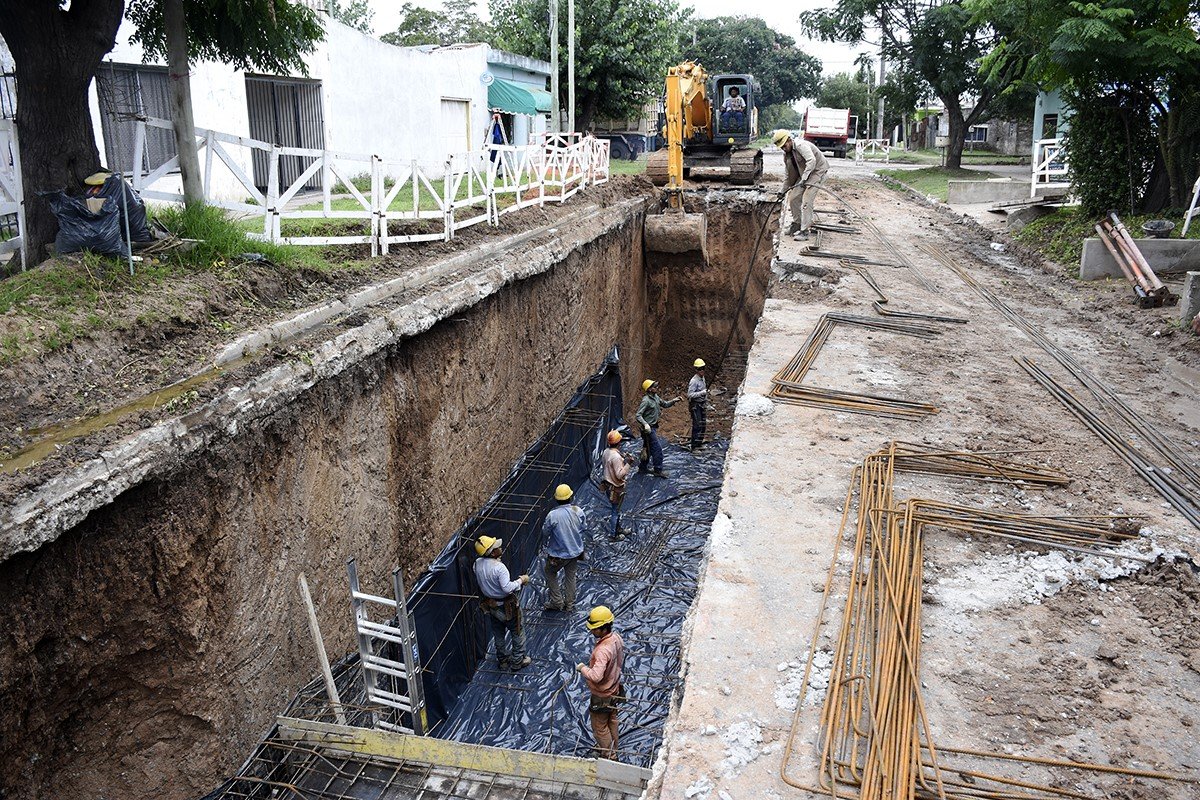 Avanza a todo ritmo una obra hidráulica histórica para Longchamps y Burzaco