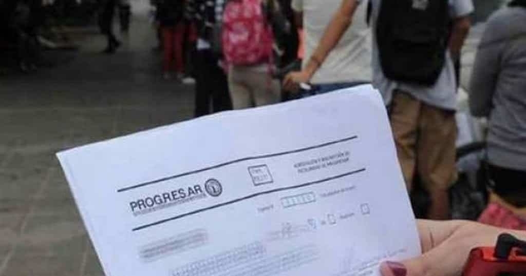 Lomas de Zamora: habilitan 18 puntos de inscripción para las becas Progresar