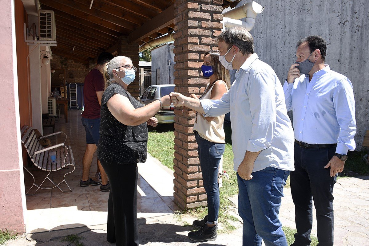 Cascallares y Malena Galmarini inauguraron una red de agua potable para 9 mil vecinos