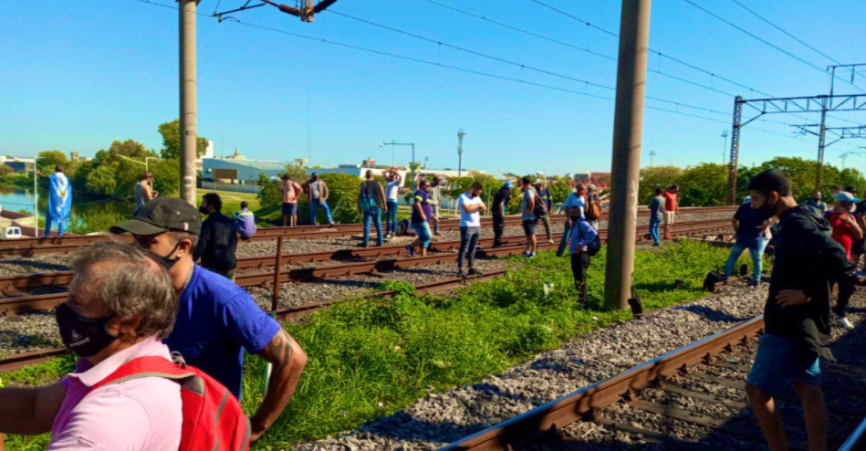 Tren Roca: servicios limitados por corte de vías