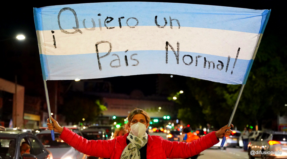 «Un gobierno sin rumbo que empieza a convertirse en peligroso»