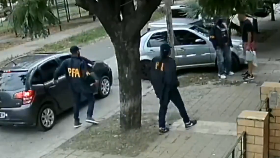 Aldo Bonzi: falsos policías simulan un operativo y asaltan a una pareja