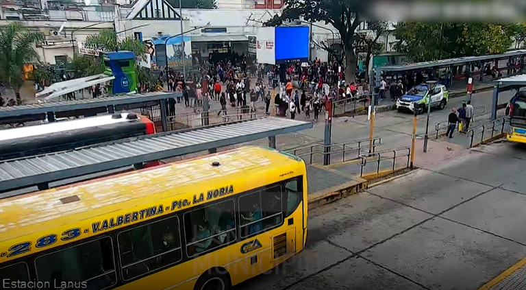 Detienen a una mujer que vendía drogas en la estación de Lanús