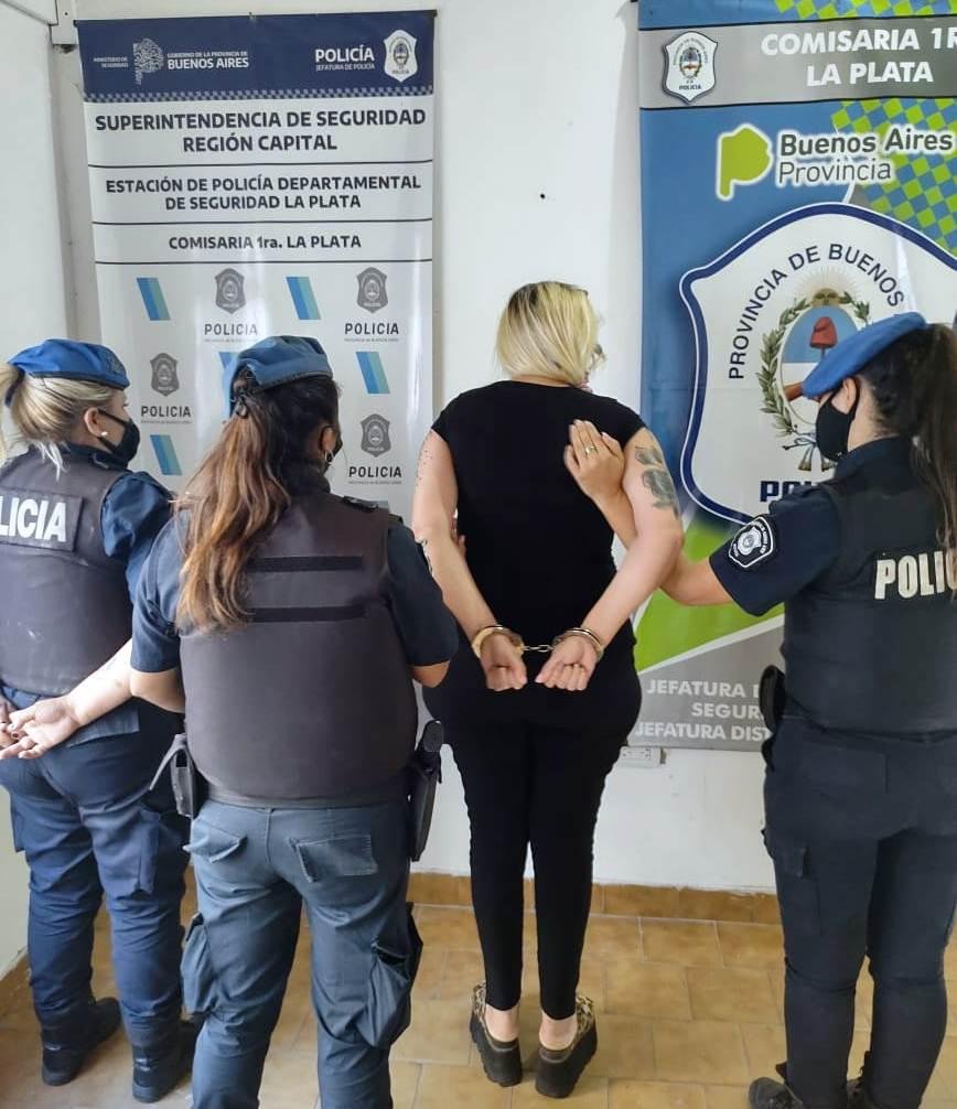 Ya había actuado en Avellaneda: cayó estafadora de Lanús quien, con documentación falsa, intentó sacar un préstamo en Garbarino de La Plata para comprar un Smart TV