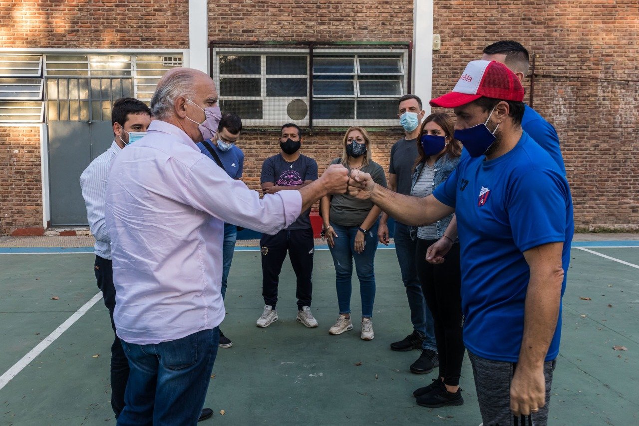 Volver al Club: Grindetti recorrió las obras de remodelación del San Martín de Escalada