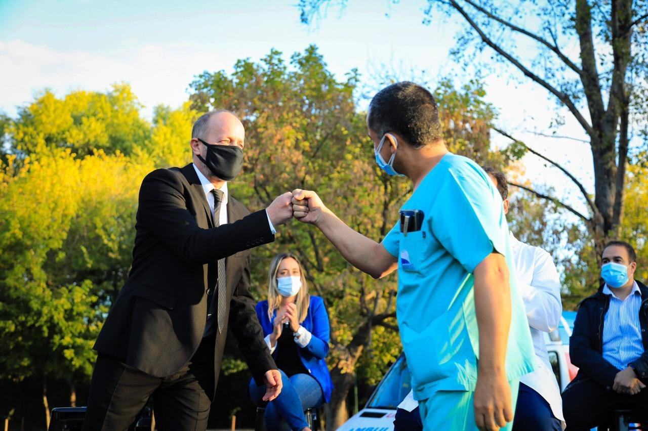 Insaurralde anunció la entrega de un beneficio económico a casi 2 mil trabajadores de salud de Lomas