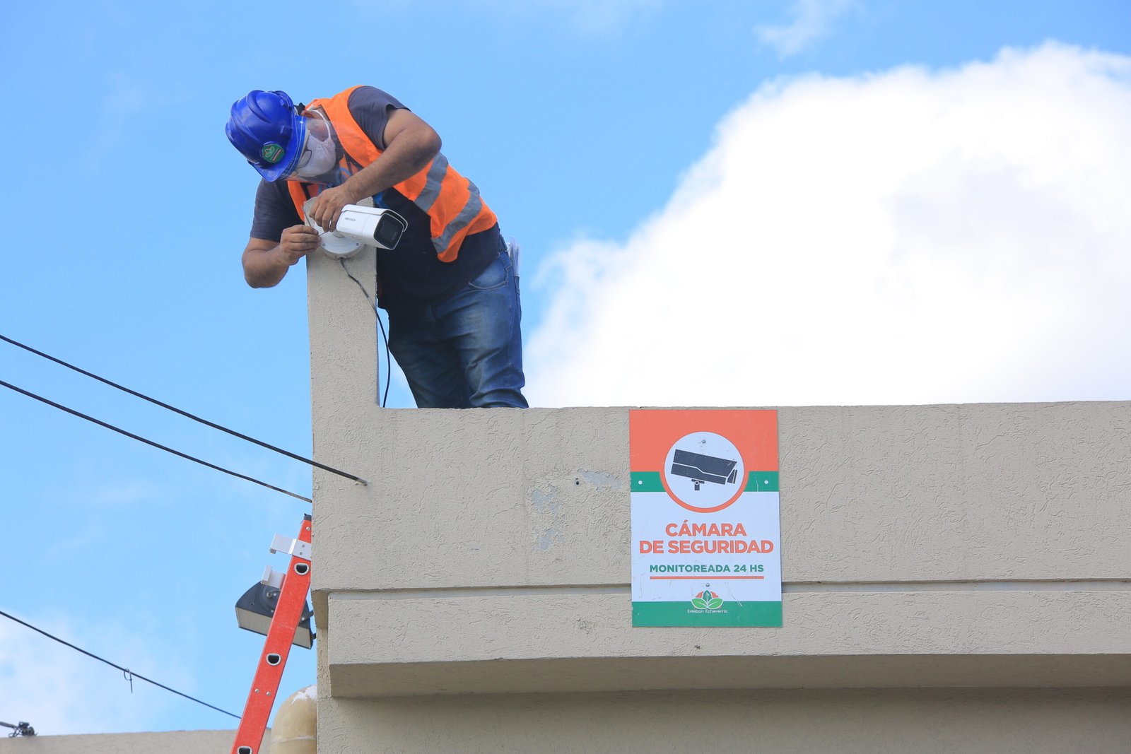 Colocación de cámaras de seguridad en Monte Grande