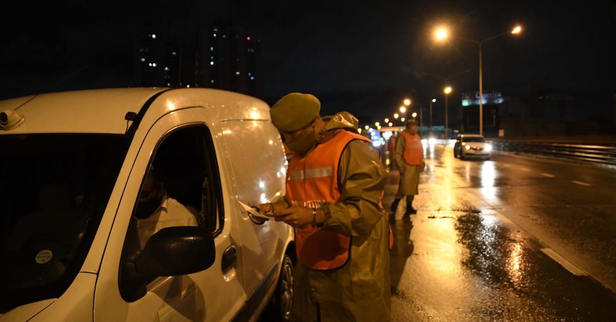 Cierran una veintena de pasos vehiculares entre Ciudad y Provincia y siete estaciones de subte