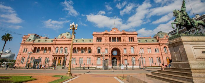 fachada_casa_rosada_1200