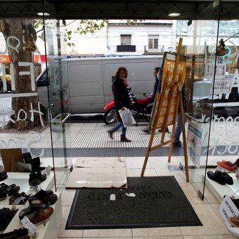 locales-vacios-los-comerciantes-esperan___Yw9gup3L9_340x340__1