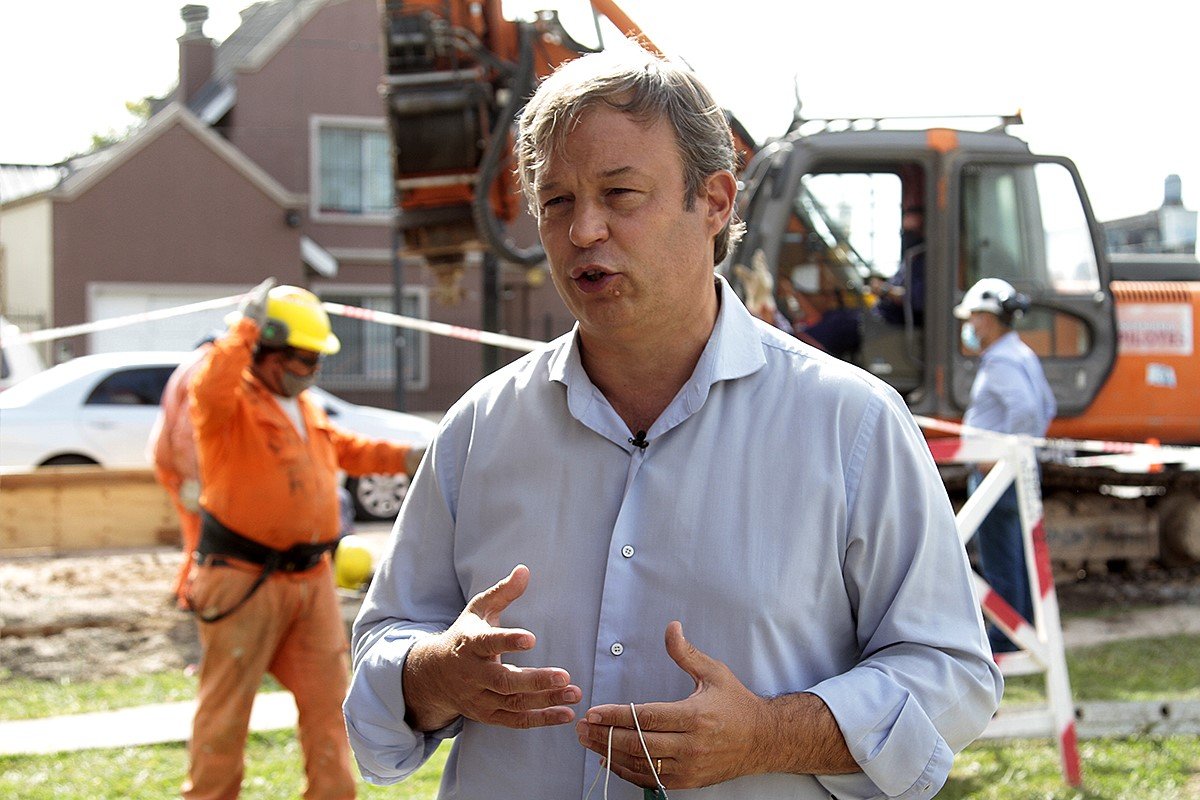 Cascallares: «Arrancó la histórica construcción del paso bajo a nivel en la Avenida San Martín»