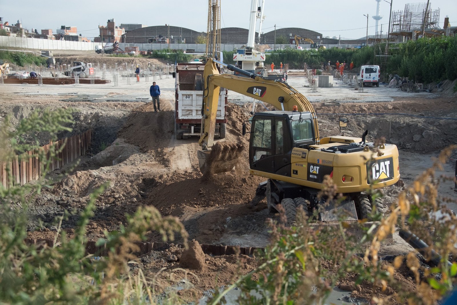 Producción amigable con el medio ambiente: ACUMAR en las obras del Parque Industrial Curtidor de Lanús