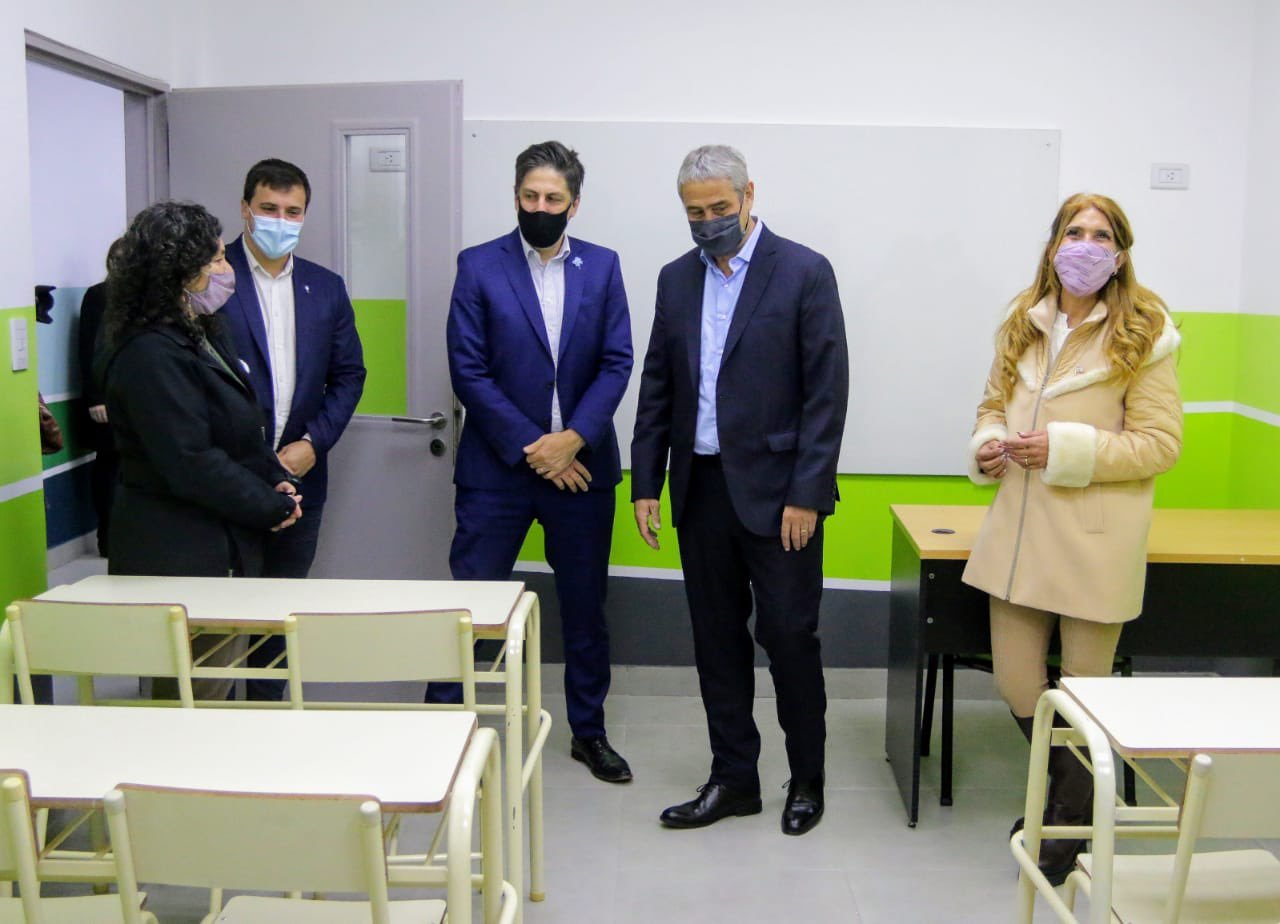 Avellaneda: Ferraresi y Trotta inauguraron el edificio para una Escuela de jóvenes y adultos