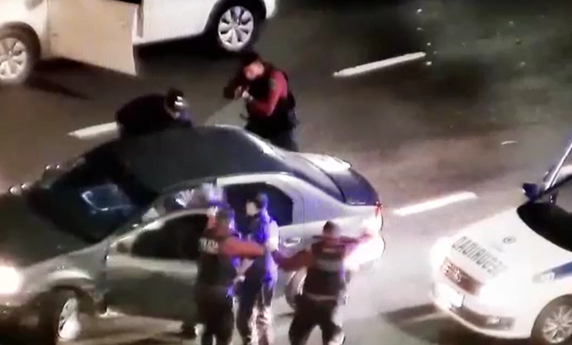 A toda velocidad por General Paz: detienen tras persecución a conductor alcoholizado, que llevaba a bordo a su hijo de 6 años