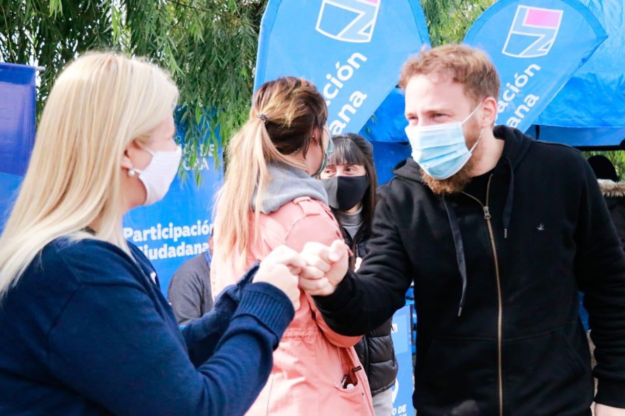 Otermín en el operativo integral del Municipio en Villa Lamadrid: «Es fundamental la actitud de ir a resolver los problemas de la gente»