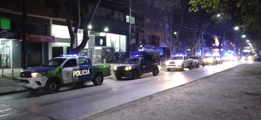 Detienen a tres jóvenes acusados de balear a un colectivero en un asalto en Florencio Varela