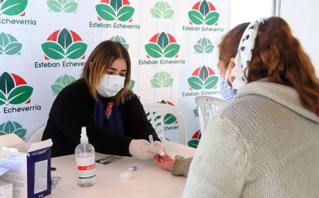 Echeverría: testeos rápidos de Covid-19