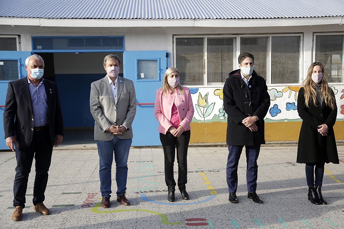 Inauguran las obras de la nueva Escuela N°2 a menos de un año de su incendio