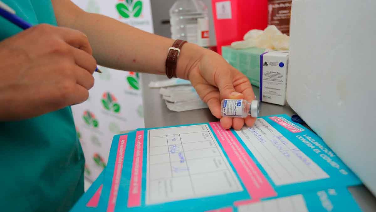 En Echeverría: más de 63 mil personas recibieron la vacuna contra el Covid-19