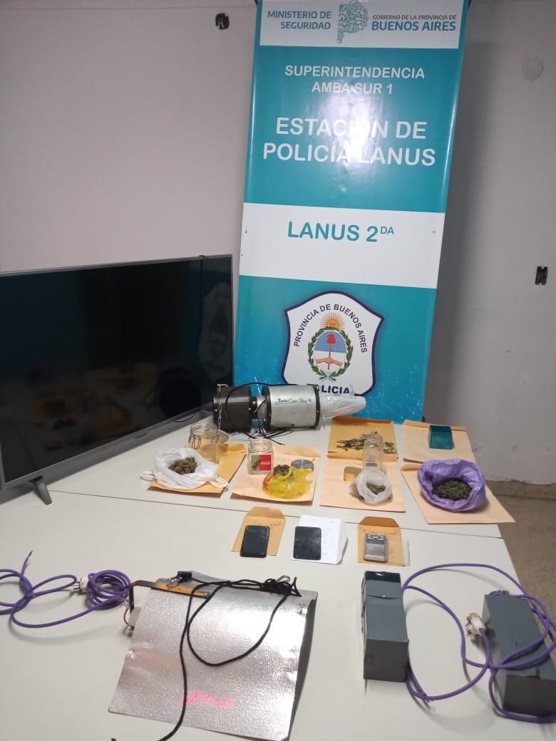 Hallaron elementos robados y drogas: detuvieron una pareja de umbandistas de Lanús que robaba a sus fieles