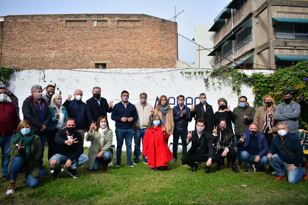 Edgardo Depetri: «La unidad es el camino para recuperar Lanús»