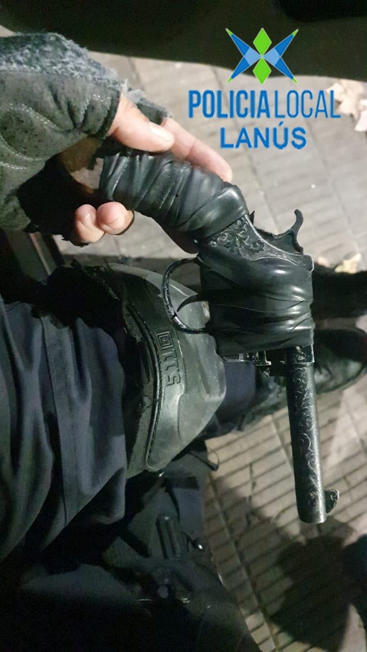 Otro detenido con réplica de arma de fuego en Lanús Oeste