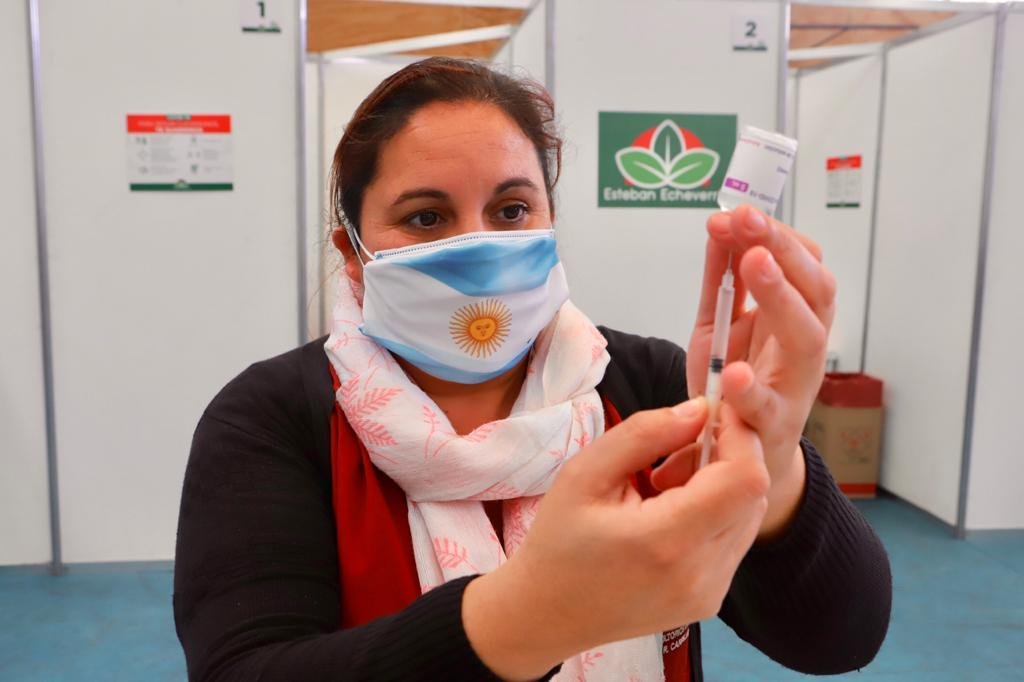 Se llevó a cabo la primera jornada de vacunación libre de primera dosis contra el Covid-19