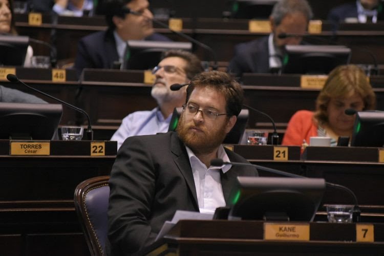 Guillermo Kane encabeza las listas a diputados provinciales del Frente de Izquierda Unidad en la Tercera Sección