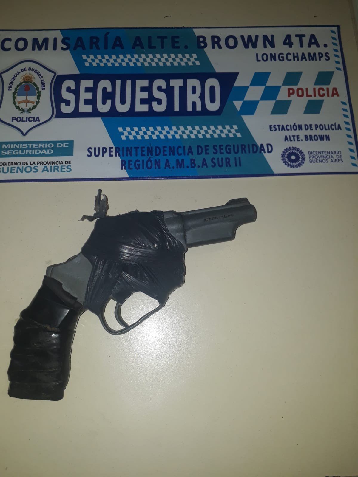 Longchamps: detienen a dos motochorros armados que acababan de robar a dos mujeres